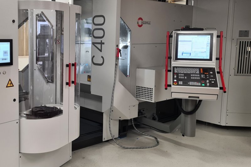 Hermle C400 with HSflex Pallet Automation